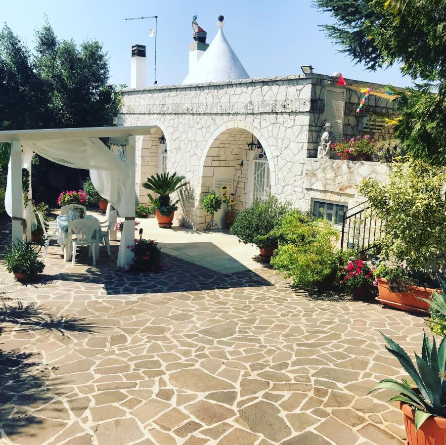 ホテル Il Trullo Di Nonno Angelo San Marco ロコロトンド エクステリア 写真
