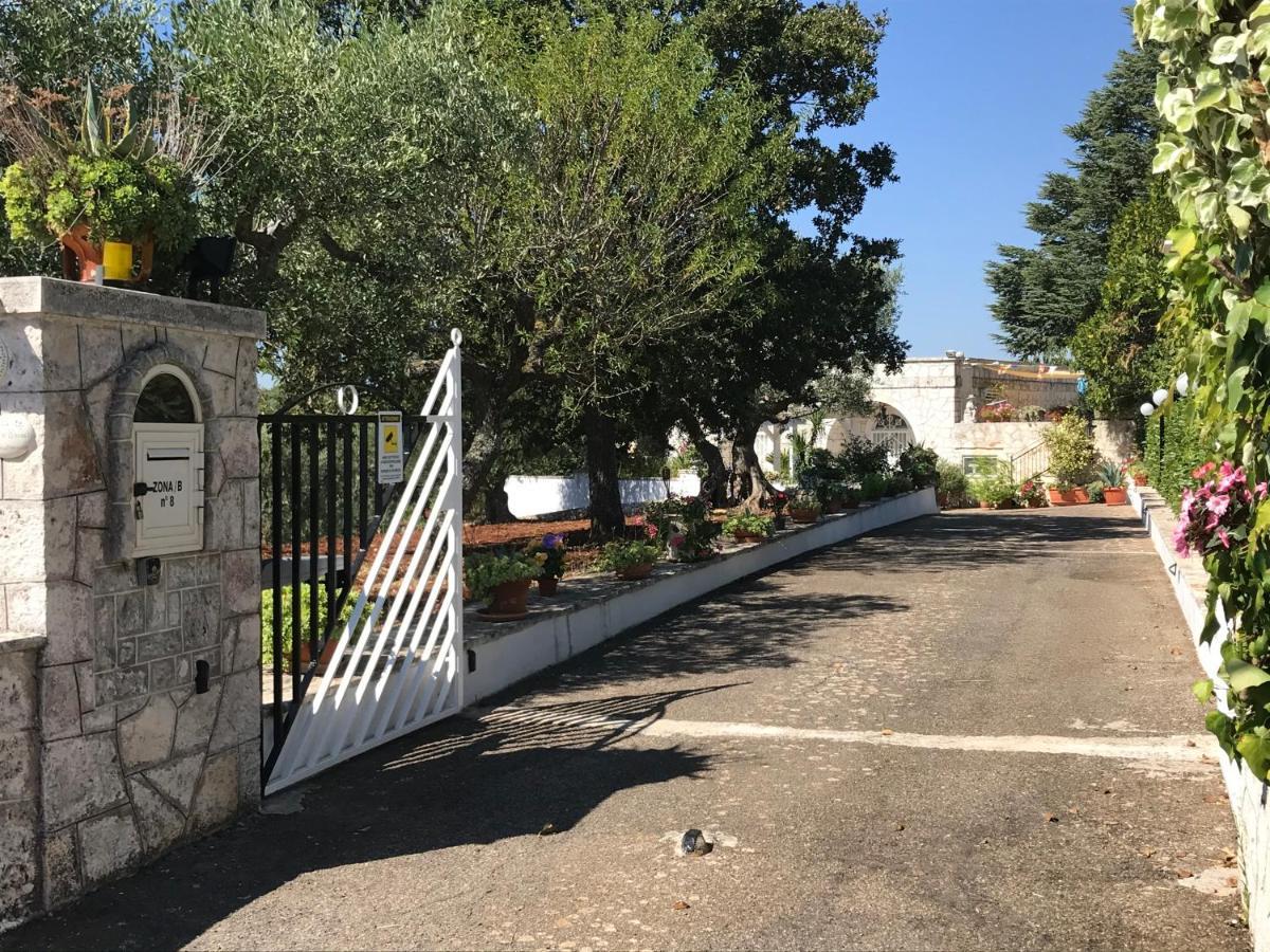ホテル Il Trullo Di Nonno Angelo San Marco ロコロトンド エクステリア 写真