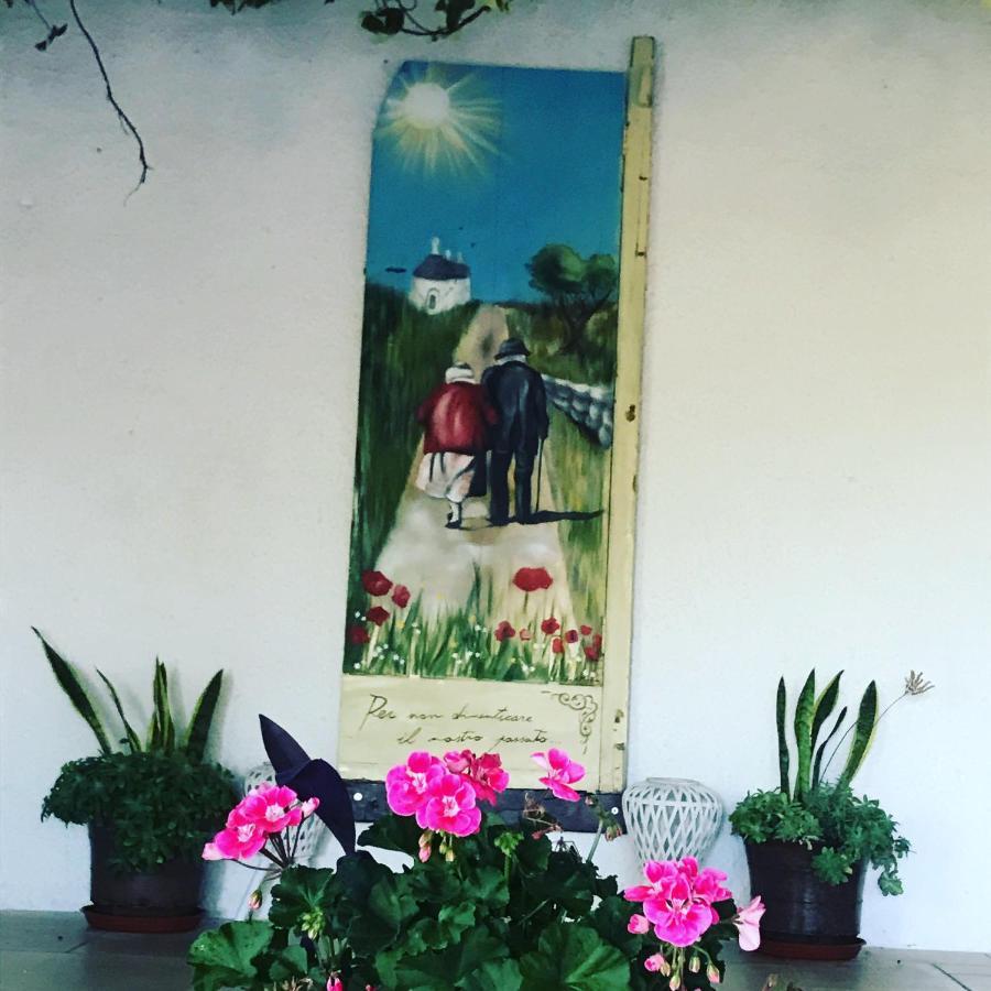 ホテル Il Trullo Di Nonno Angelo San Marco ロコロトンド エクステリア 写真