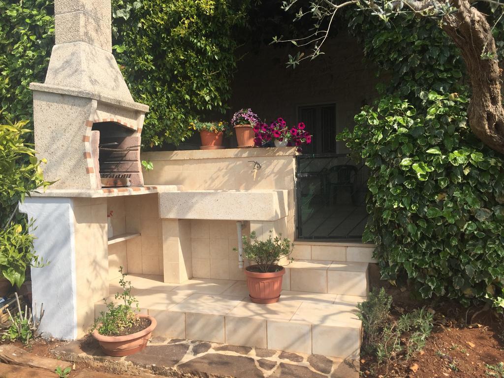 ホテル Il Trullo Di Nonno Angelo San Marco ロコロトンド エクステリア 写真