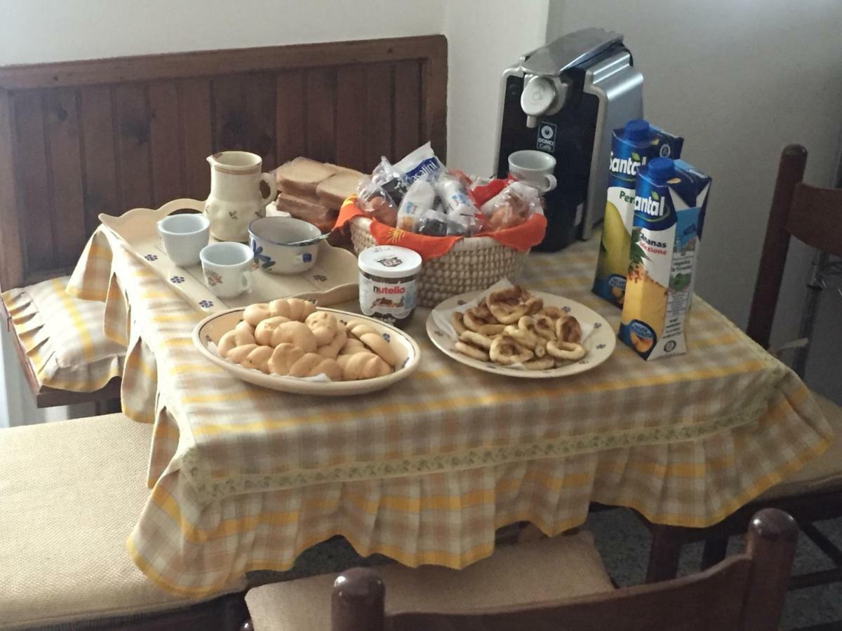 ホテル Il Trullo Di Nonno Angelo San Marco ロコロトンド エクステリア 写真