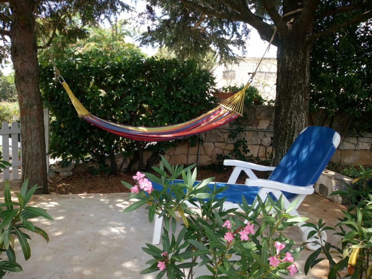 ホテル Il Trullo Di Nonno Angelo San Marco ロコロトンド エクステリア 写真